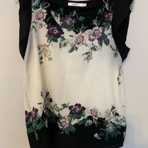 Rickis sleeveless blouse. Cream with pretty flower pattern on neckline